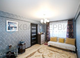 Продаю 2-комнатную квартиру, 46 м2, Омская область, улица Фёдора Крылова, 4