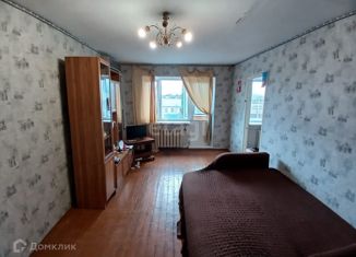 Продам 2-комнатную квартиру, 46.9 м2, посёлок Лазурный, улица Героев, 5