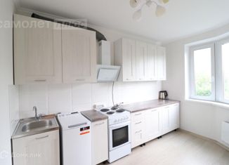 Продам 1-ком. квартиру, 37.5 м2, Москва, Нагорная улица, 13, метро Нагорная