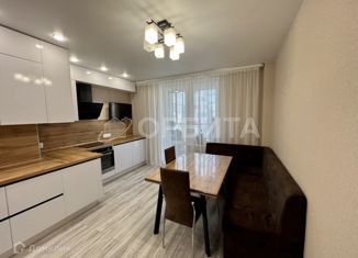 3-комнатная квартира на продажу, 69.2 м2, Тюмень, улица Николая Никитина, 4, ЖК Квартал 1964