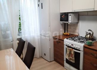 Продам трехкомнатную квартиру, 63 м2, Белгородская область, улица Губкина, 41