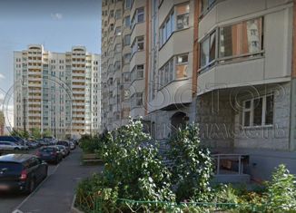 Продаю трехкомнатную квартиру, 77 м2, Москва, метро Ховрино, Клинская улица, 18к2