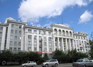 Продается 2-ком. квартира, 50.2 м2, Новосибирск, Фабричная улица, 6, Железнодорожный район