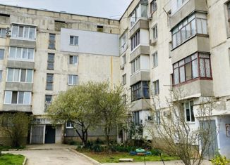 Продажа 2-комнатной квартиры, 54.3 м2, Крым, Крымская улица, 3