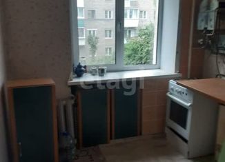 Продается 1-ком. квартира, 32 м2, Ржев, Октябрьская улица, 2