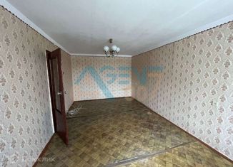 Продаю двухкомнатную квартиру, 47 м2, поселок городского типа Разумное, проспект Ленина, 9