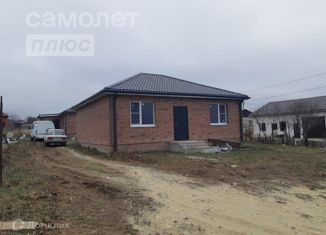 Продам дом, 100 м2, село Чалтырь, улица Жукова, 3