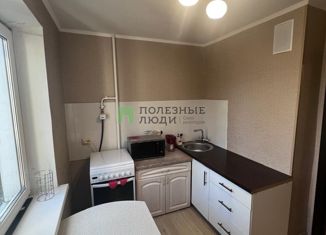 Сдаю 1-ком. квартиру, 34 м2, Хабаровск, улица Калинина, 10