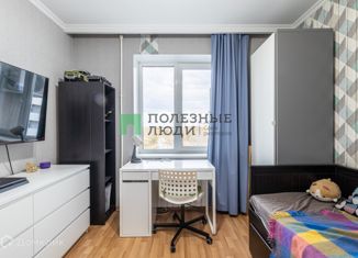Продам 3-ком. квартиру, 61.7 м2, Курган, улица Карельцева, 109