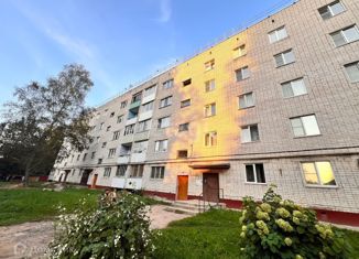 Продажа трехкомнатной квартиры, 62.4 м2, посёлок городского типа Редкино, улица Гагарина, 11