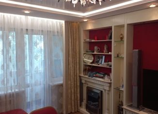 Трехкомнатная квартира на продажу, 67.7 м2, Астрахань, улица Куликова, 36