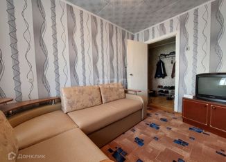 Продается 4-комнатная квартира, 59.8 м2, Котлас, улица Кедрова, 12