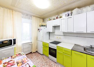 Продам двухкомнатную квартиру, 47.7 м2, Томская область, улица Клюева, 4
