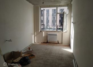 Продается 1-комнатная квартира, 40 м2, Владикавказ, улица Астана Кесаева, 45, 11-й микрорайон