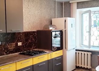 2-ком. квартира на продажу, 60.9 м2, Новотроицк, улица Лысова, 8