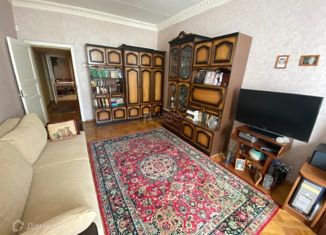 Продам 3-ком. квартиру, 87.2 м2, Москва, улица Правды, 11, улица Правды