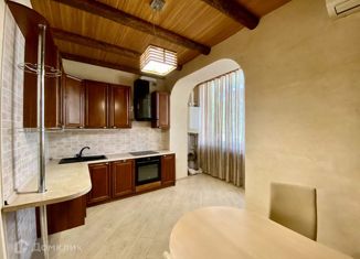 Трехкомнатная квартира на продажу, 101.5 м2, Ставрополь, улица Кирина, 30, микрорайон № 9