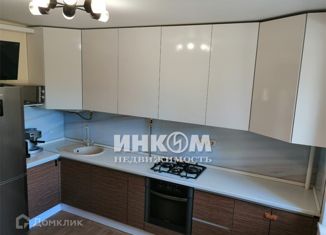 Продам трехкомнатную квартиру, 107 м2, деревня Горчаково, Школьная улица, 17