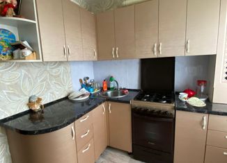 Продам 3-ком. квартиру, 63 м2, село Шушкодом, Центральная улица, 5