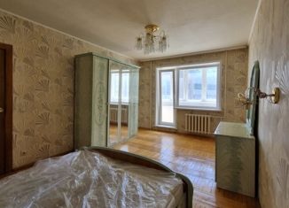 Продается 2-ком. квартира, 54 м2, Ульяновск, Хлебозаводская улица, 10