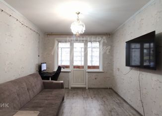 Продам двухкомнатную квартиру, 49.2 м2, Челябинская область, проспект Карла Маркса, 179