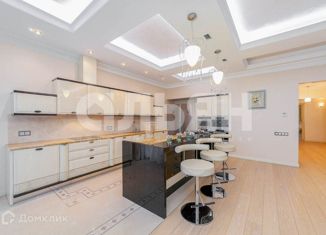 4-комнатная квартира на продажу, 169.7 м2, Алушта, улица Ленина, 10