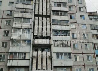 Продажа 4-ком. квартиры, 80 м2, Кемерово, улица Халтурина, 21Б