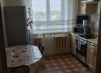 Аренда трехкомнатной квартиры, 62 м2, Тобольск, 10-й микрорайон, 3Б