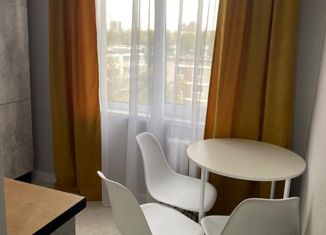 Продаю 3-ком. квартиру, 58 м2, Краснодар, улица Монтажников, 12/1, улица Монтажников