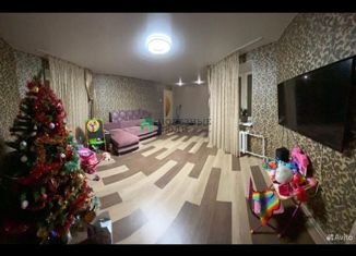 Продается двухкомнатная квартира, 70 м2, Набережные Челны, улица Аделя Кутуя, 5