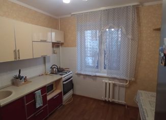 Сдача в аренду двухкомнатной квартиры, 48 м2, Нижнекамск, проспект Шинников, 47