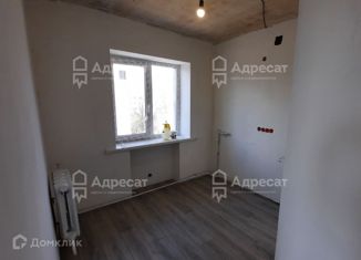 Продается 1-комнатная квартира, 30.5 м2, Волгоград, Советский район, Университетский проспект, 92