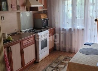 Продам 4-комнатную квартиру, 77 м2, Ставрополь, улица Пирогова, 40/1, микрорайон № 34