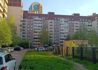 Продам двухкомнатную квартиру, 57.4 м2, Санкт-Петербург, Шуваловский проспект, 63к2