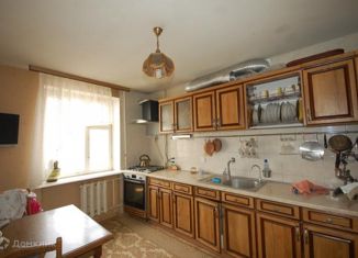 Продажа пятикомнатной квартиры, 110 м2, Евпатория, проспект Победы, 67