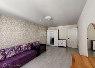 Продается 2-комнатная квартира, 63 м2, Краснодар, проспект имени писателя Знаменского, 9к2