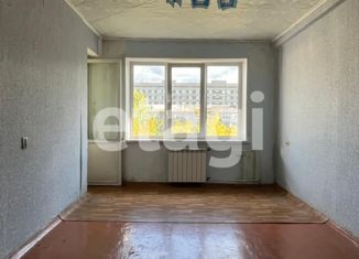 Продается 3-ком. квартира, 59.4 м2, Красноярск, Кировский район, улица Щорса, 54