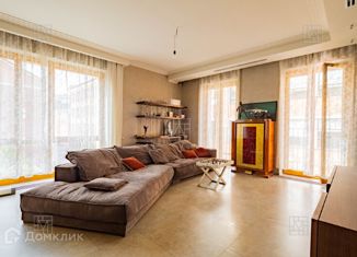 Сдаю трехкомнатную квартиру, 176 м2, Москва, улица Льва Толстого, 23к1, улица Льва Толстого