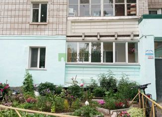 Продажа трехкомнатной квартиры, 61.1 м2, Киров, улица Щорса, 52