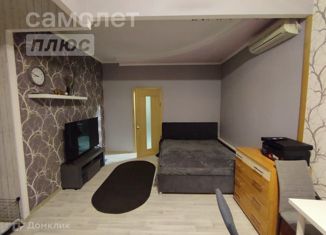 Продается двухкомнатная квартира, 40 м2, Батайск, улица Воровского, 7