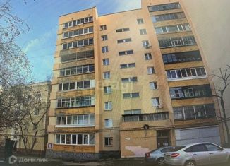 Продаю 4-комнатную квартиру, 82 м2, Екатеринбург, улица Энгельса, 11, улица Энгельса