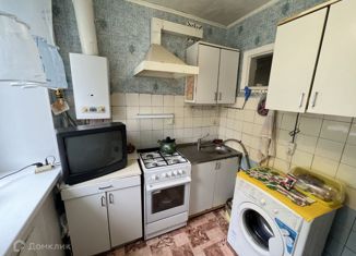 Продам трехкомнатную квартиру, 52.5 м2, Родники, микрорайон Гагарина, 16