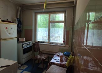 Продам 1-комнатную квартиру, 30 м2, Нальчик, район Молодёжный, Ингушская улица, 25