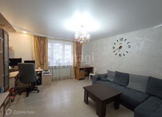 Продам 2-комнатную квартиру, 63 м2, Смоленск, проспект Гагарина, 43, Промышленный район