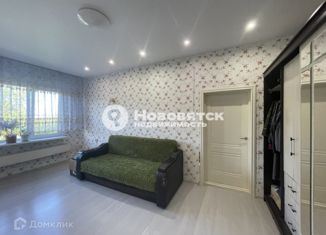 Продается 3-ком. квартира, 80 м2, Киров, Октябрьская улица, 17А