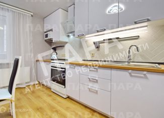 Сдаю 2-комнатную квартиру, 70 м2, Самара, Революционная улица, 101Г, метро Гагаринская
