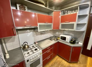 Сдаю трехкомнатную квартиру, 62 м2, Рязань, улица Тимуровцев, 1, район Песочня