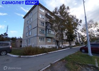 Продам 3-ком. квартиру, 46.8 м2, Фокино, улица Тихонова, 5