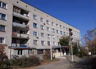 Продажа 2-ком. квартиры, 69.8 м2, Камышин, 4-й микрорайон, 39