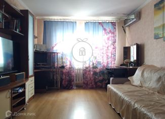 Продажа 3-комнатной квартиры, 65 м2, Волгоградская область, набережная Волжской Флотилии, 37